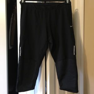 Nike Capri athletic leggings